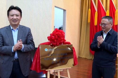 50cf658bfdb84a9cabbafbd2694b0a8b.png image.png