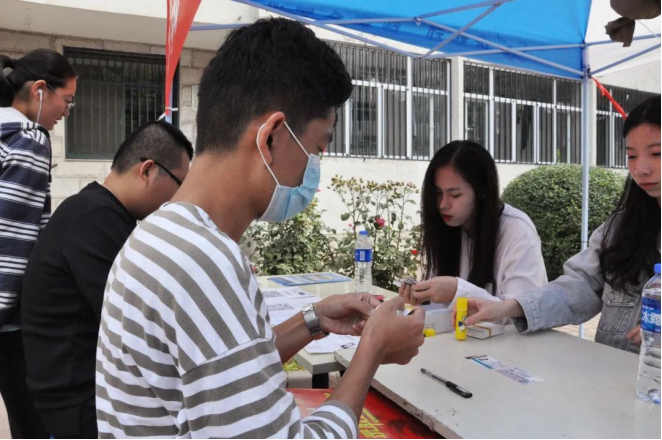 af535213cfe74a80bdb25dbe060ca24a.png image.png